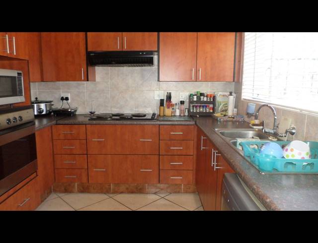 3 BEDROOM HOUSE SOLD IN DORANDIA